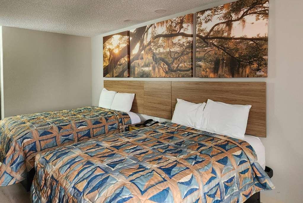 Days Inn By Wyndham Lafayette Scott Номер фото